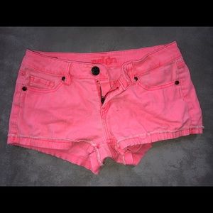 Reign Shorts size 3